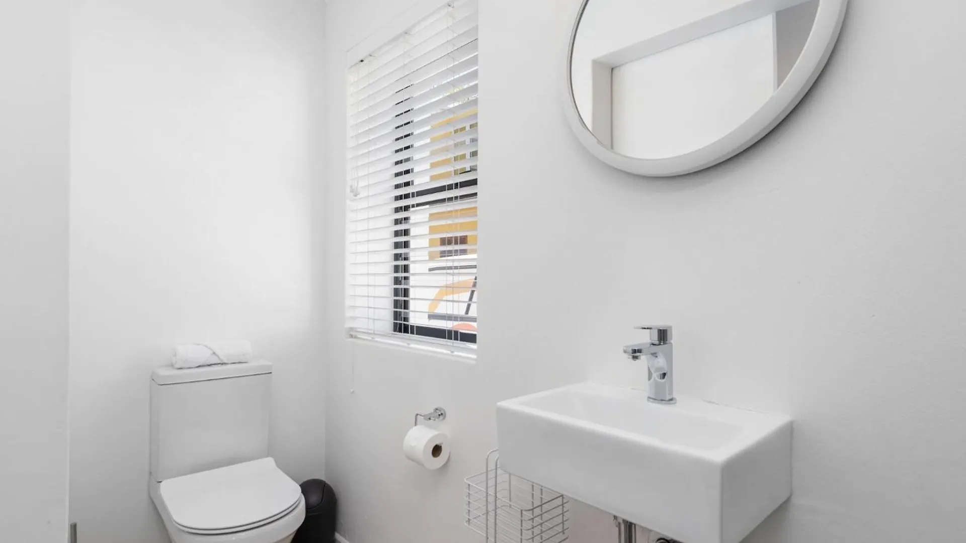 Uptown Retreat By Host Agents Villa Cape Town