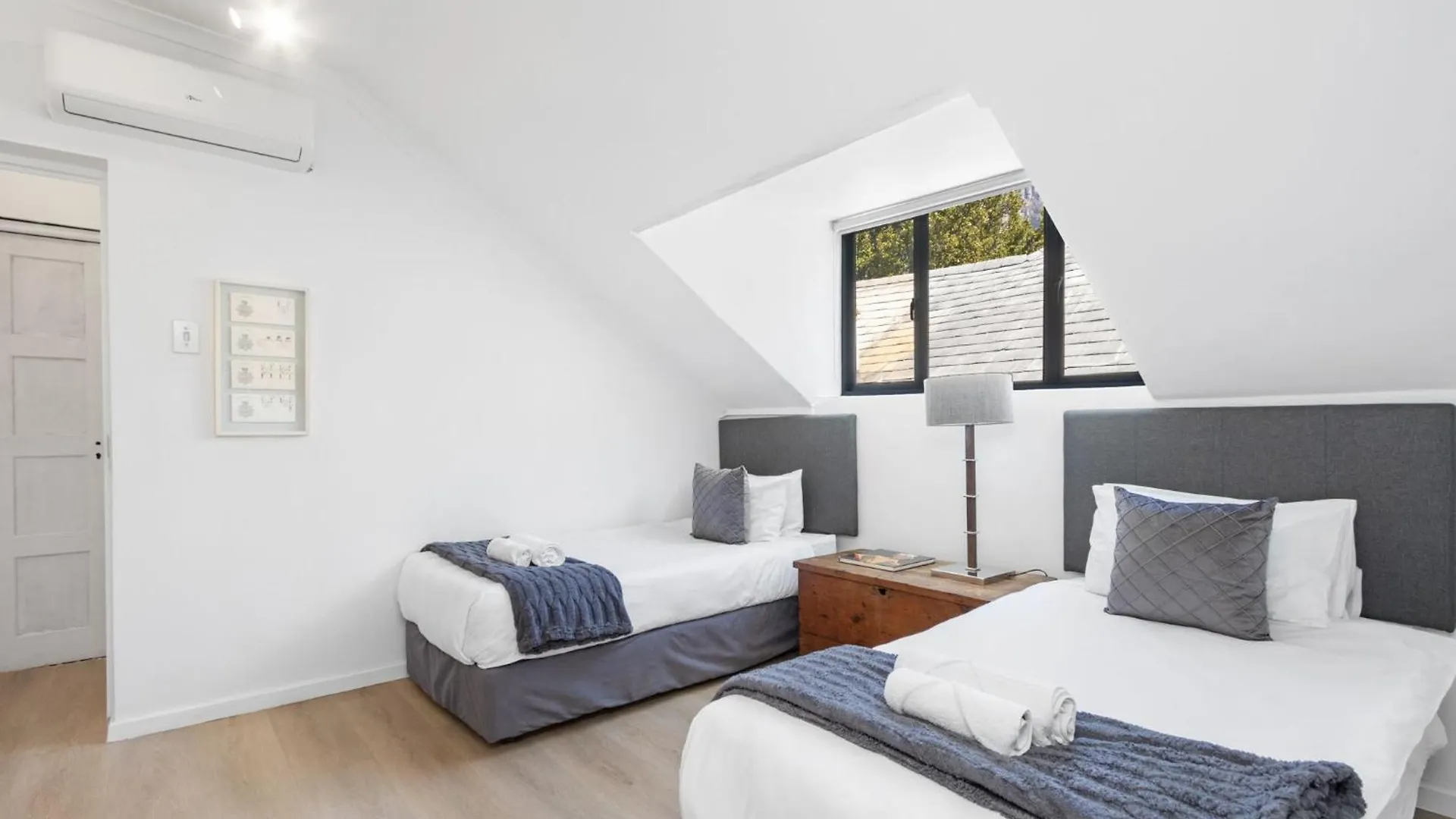 Uptown Retreat By Host Agents Villa Cape Town 0*,