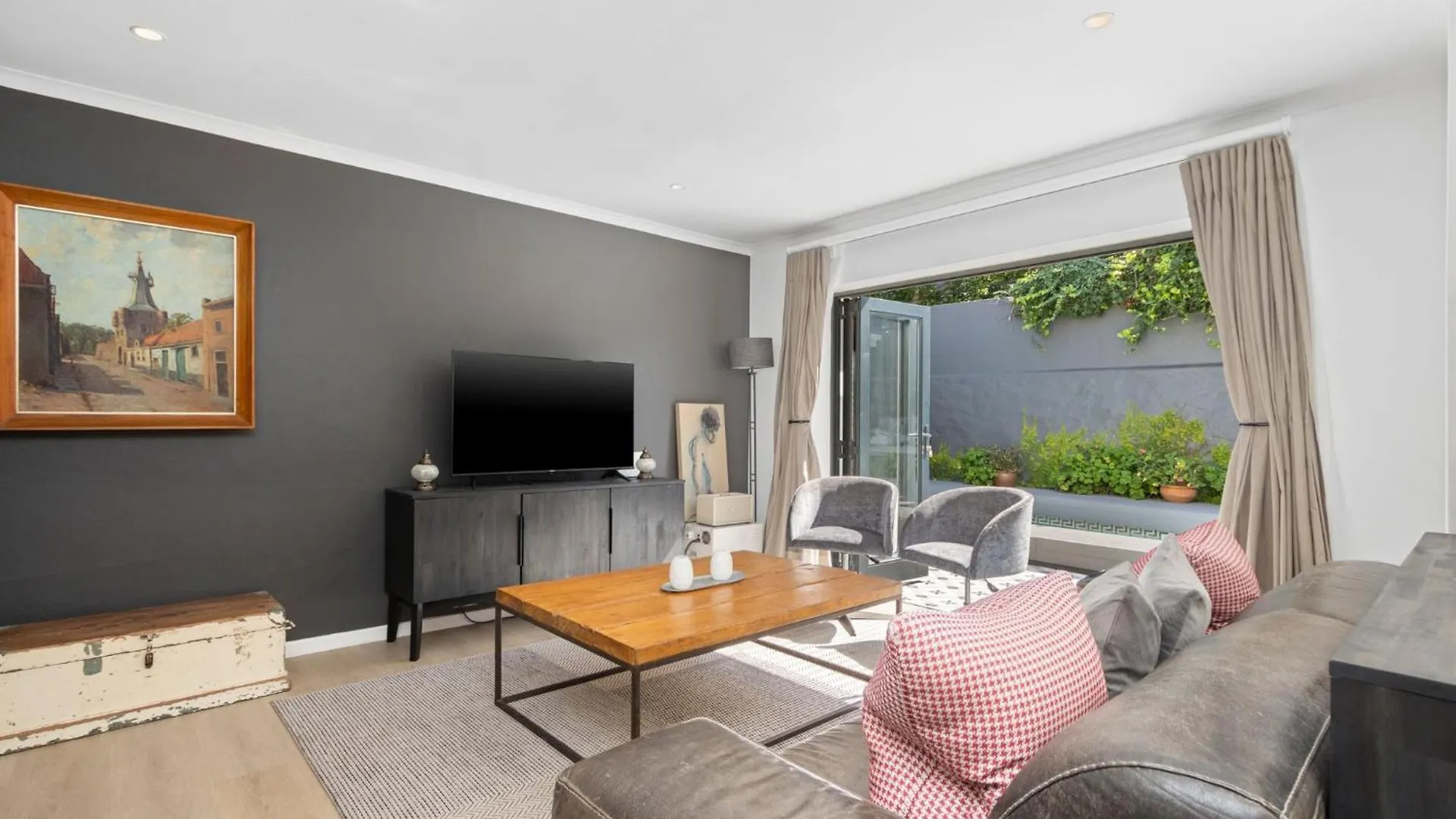 Uptown Retreat By Host Agents Villa Cape Town South Africa