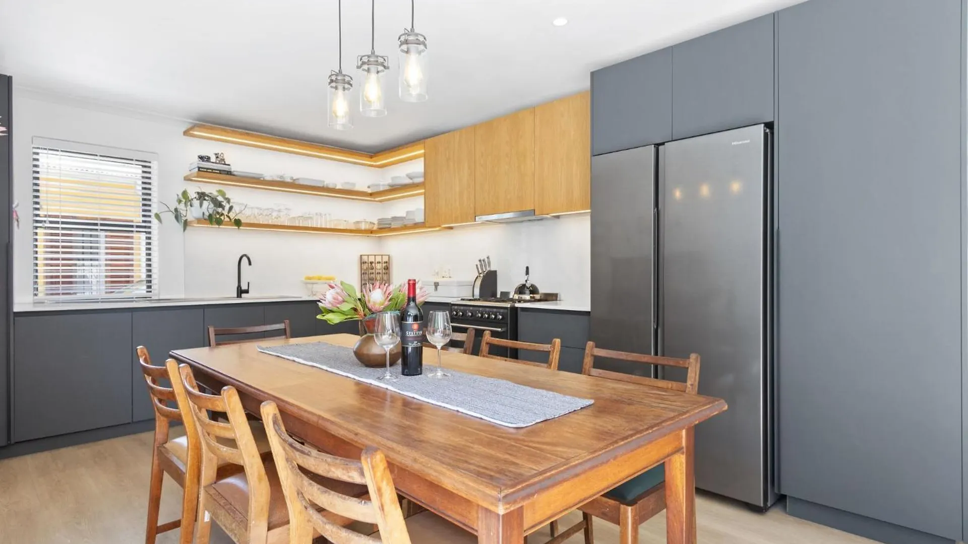 Uptown Retreat By Host Agents Villa Cape Town Holiday home